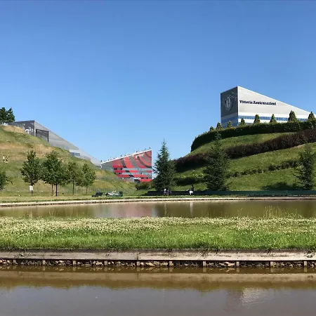 Casa Monte Generoso Апартаменты Милан
